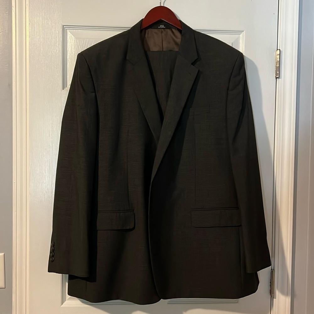 Haggar Classic Fit Men’s Suit 52L Coat 44X30 Pants